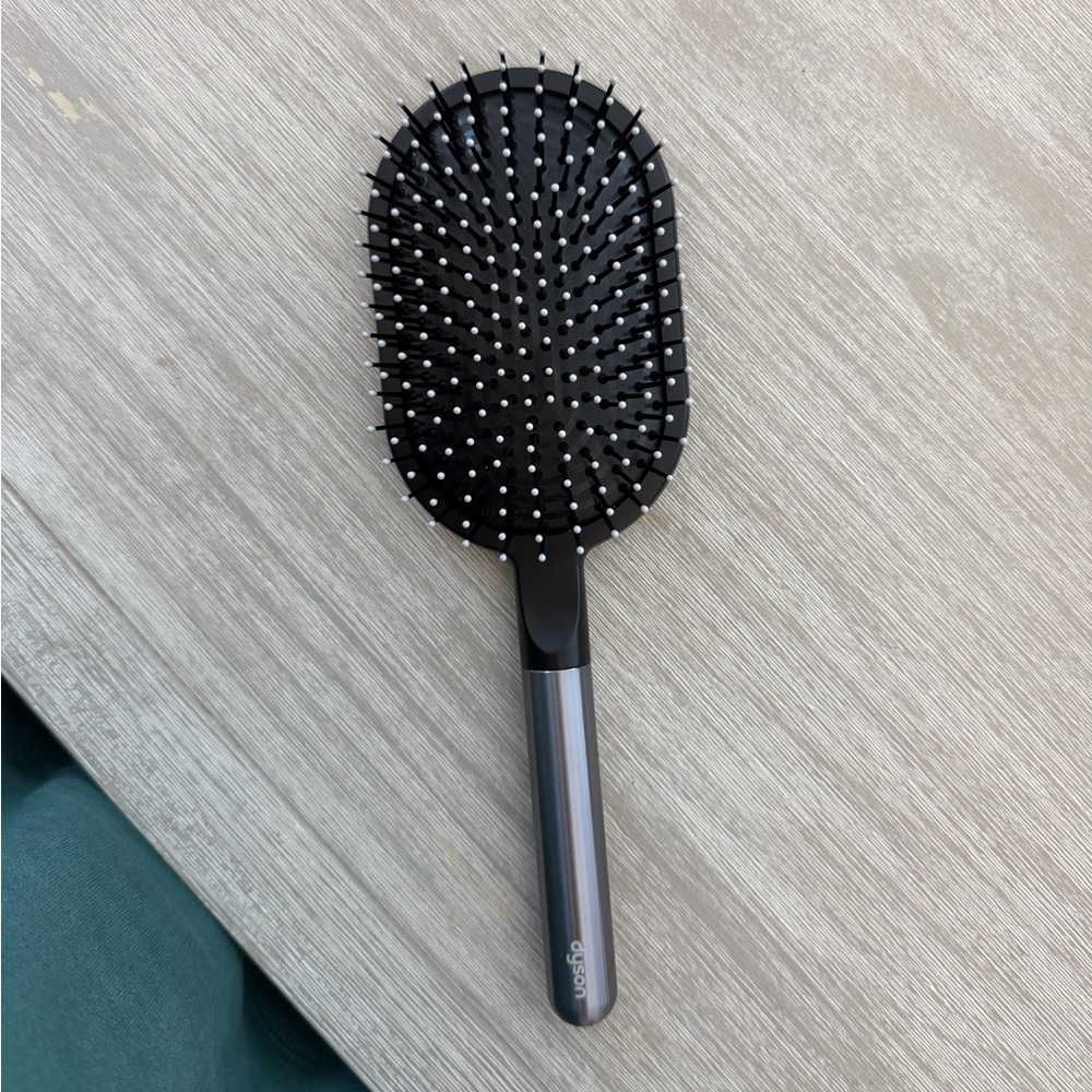 Dyson Brush